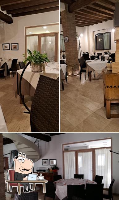 Dai un'occhiata agli interni di Ristorante Trattoria "La Vecchia Reggio"