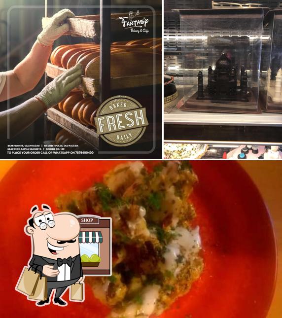 Fantasy Bakery & Cafe (Palasia) is distinguished by exterior and food