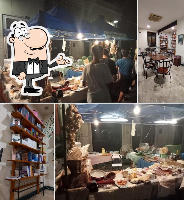 Siediti a un tavolo di Il Rifugio degli Elfi - Caffè & Libreria