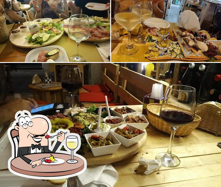 Platti al Taverna Giudecca Ortigia Cucina & Wine Shop