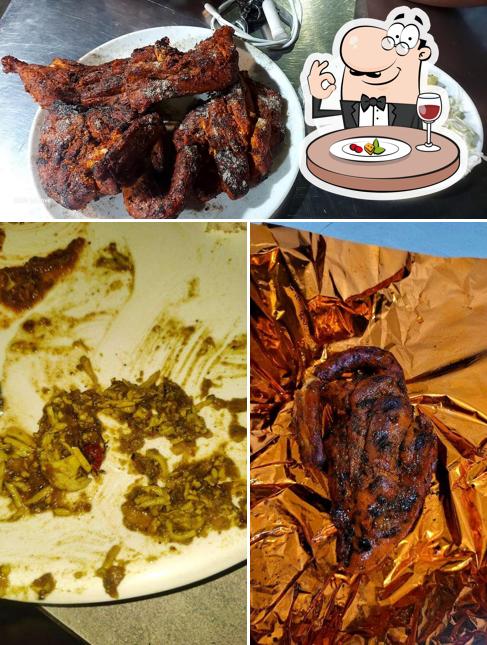 Food at M.P. Paratha, Tandoori & Omlet