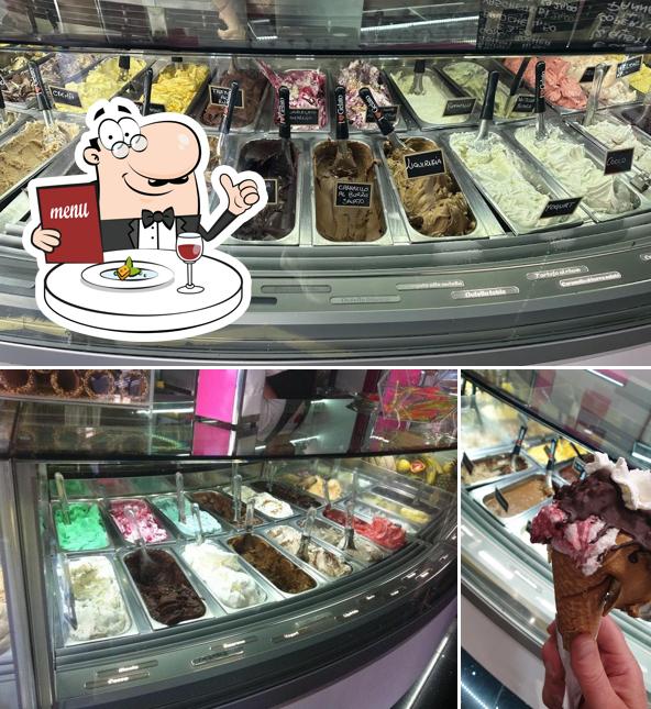 Platti al Gelateria Miami 3 Roma