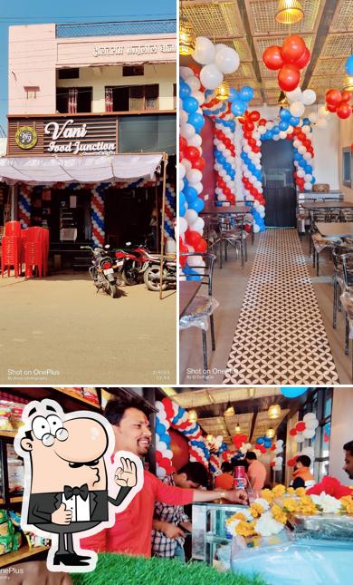 Vani Food Junction Sweets & Cafe