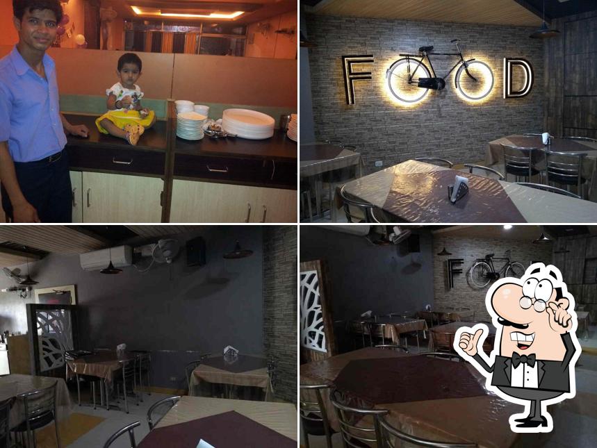The interior of 7 Spices