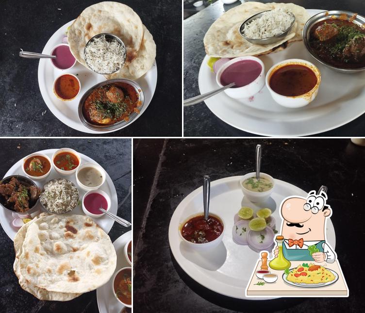 Food at Hotel Vrindavan Shirdhon