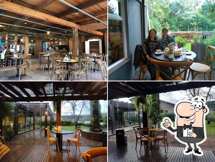 O interior do Filó Café