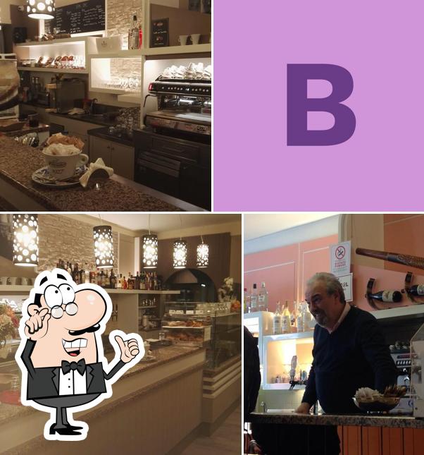 Gli interni di Meeting Bar