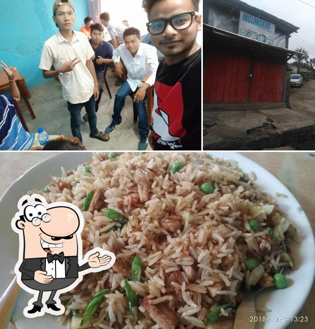 Look at this picture of Inglongkiri Fastfood