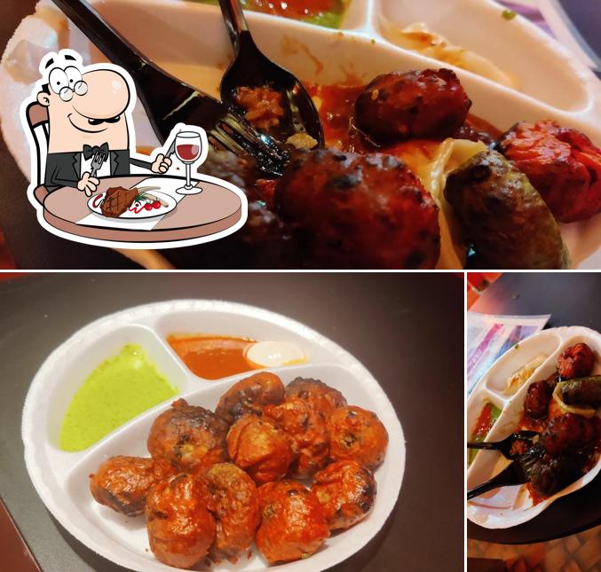 Order meat dishes at Momoman