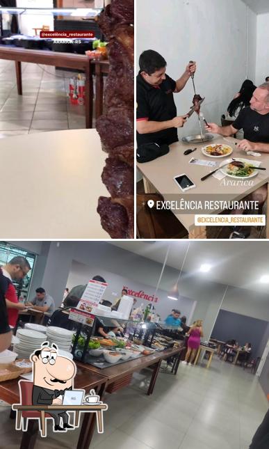 Veja imagens do interior do Excelência Restaurante e Churrascaria