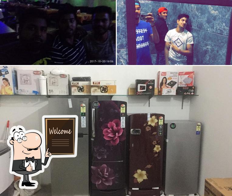 Here's a pic of Khadke Glassy