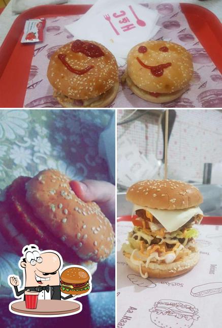 Order a burger at HOT & CRUSTY