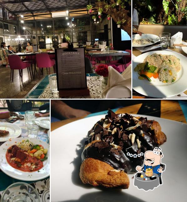 Meals at Cafe de Paris