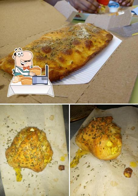 Garlic bread at Domino's Pizza
