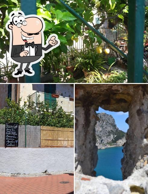 Goditi la vista dall'area esterna di Focaccia e Caffè