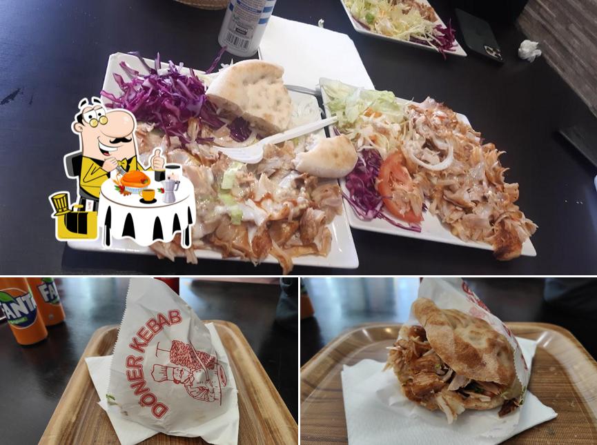 Panino con maiale stirato al Istanbul Doner Fast Food Kebab&pizzeria