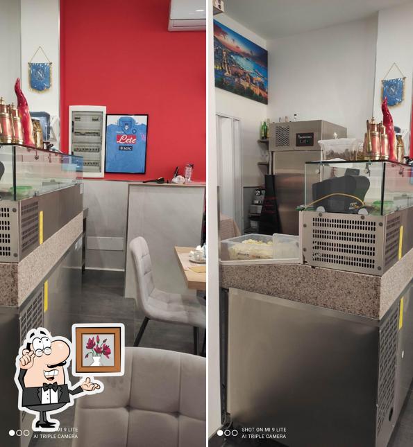 Dai un'occhiata agli interni di I Professori della Pizza