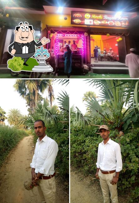 Check out how Mirchi Xpress Cafe looks outside