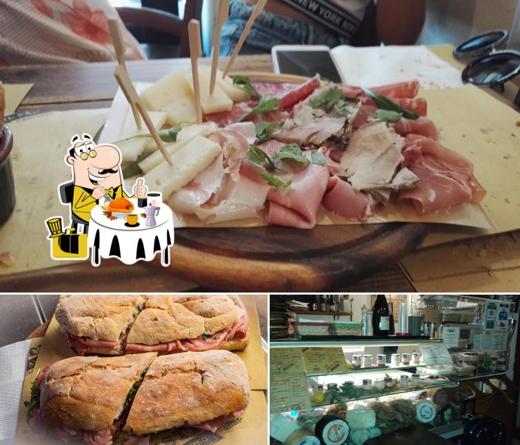 Panino con maiale stirato al Rustico Il Panino