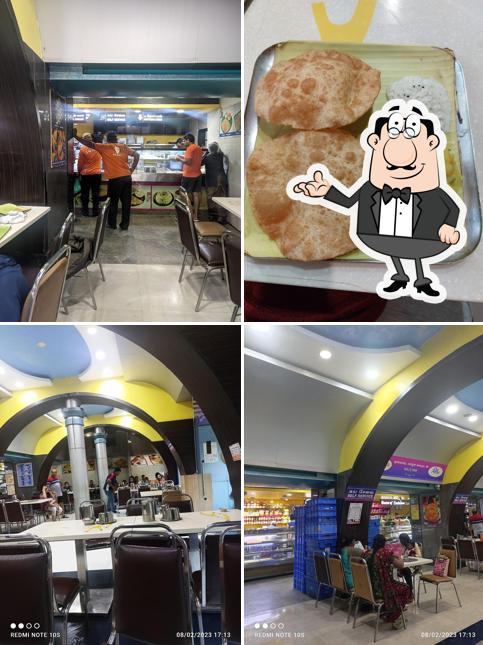 The interior of Adyar Ananda Bhavan - A2B