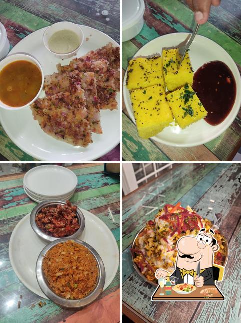 Food at Chaat Plaza