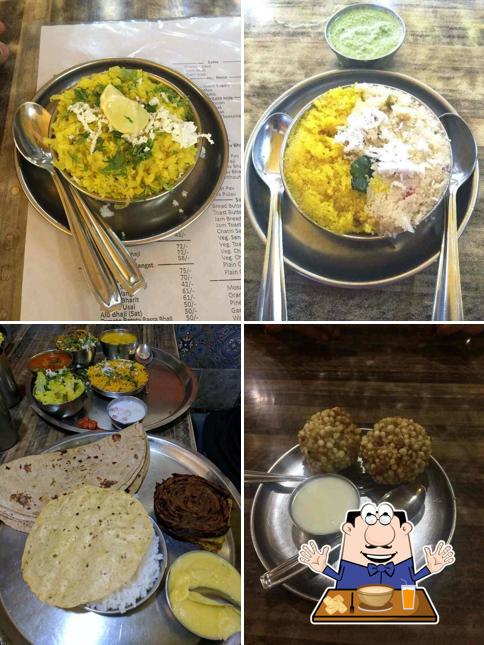 Meals at Mi Marathi