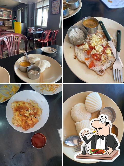 Food at KAVEENASH RESTAURANT