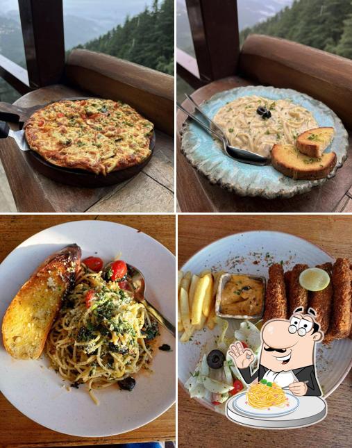 Spaghetti carbonara at Cafe De Landour
