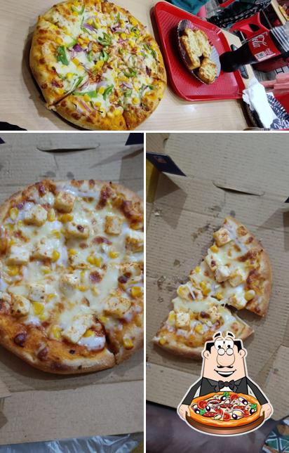 Pick pizza at Pizza Hearts Café