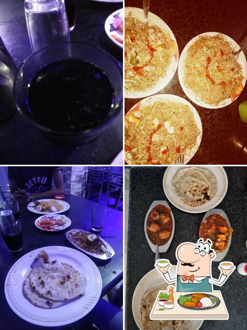 Food at HOTEL KHANA KHAJANA