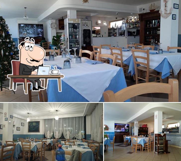 Siediti a un tavolo di Ristorante Pizzeria Pesce Azzurro