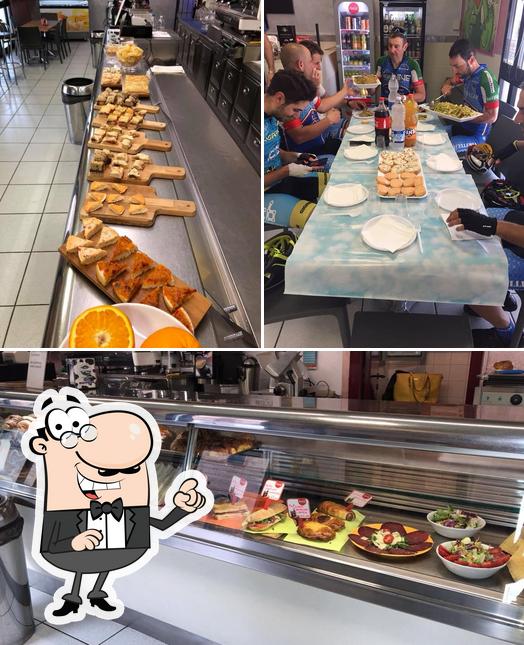 La foto della interni e cittadini di Bar Sport