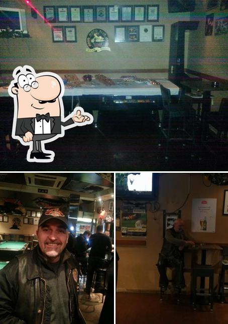 Siediti a un tavolo di Club Bounty est. MK Fjaka