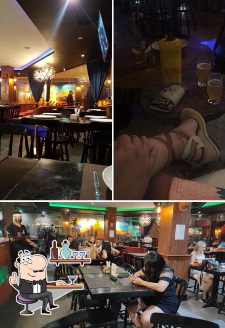 O interior do Fazendinha Country Bar