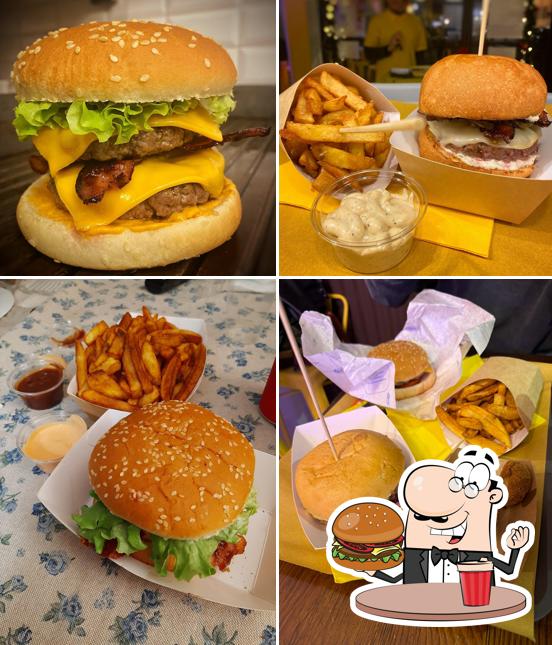 Ordina un hamburger a Pataoro food & drinks