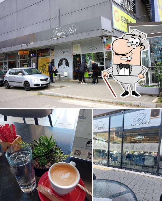 Tra le diverse cose da Foolir Bar si possono trovare la esterno e cibo