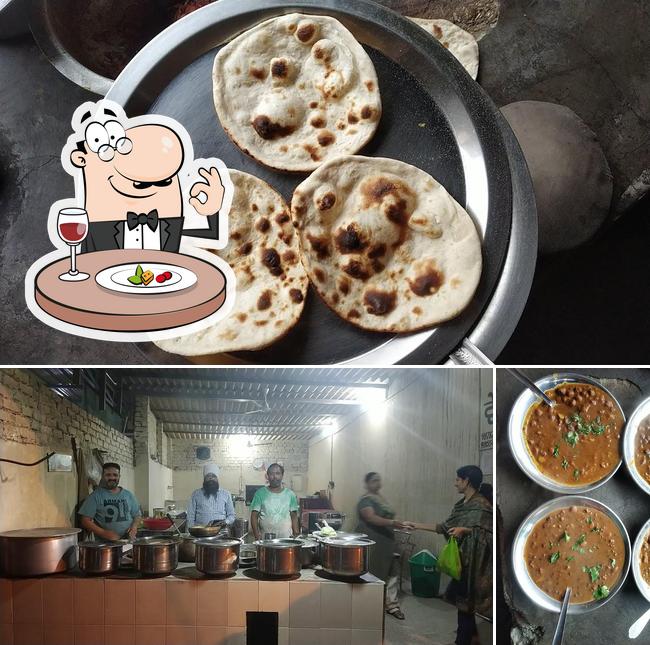 Jashan dhaba is distinguished by food and interior