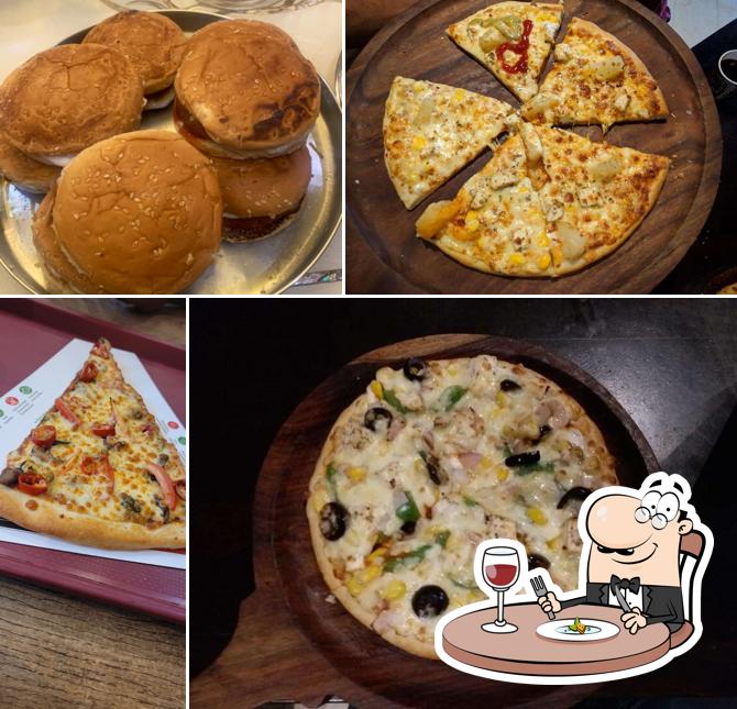 Food at La Pino'z Pizza