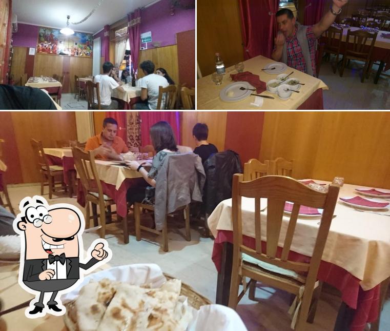 Gli interni di Taj Mahal