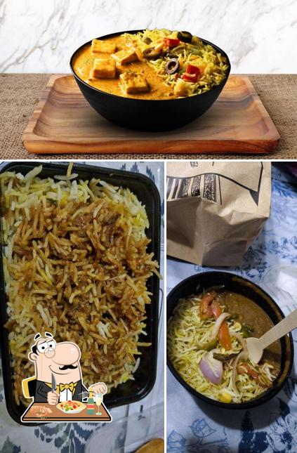 Pad thai at The Good Bowl