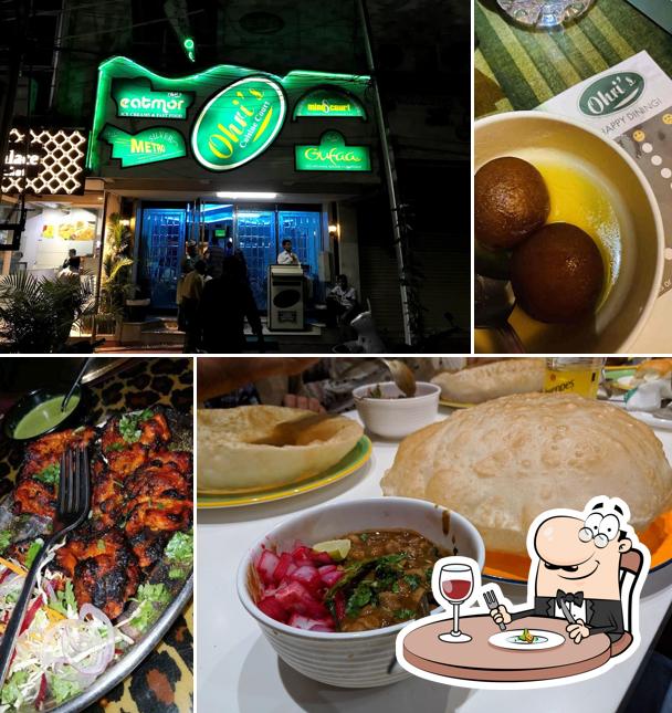 Meals at Gufaa Ohri’s Cuisine Court