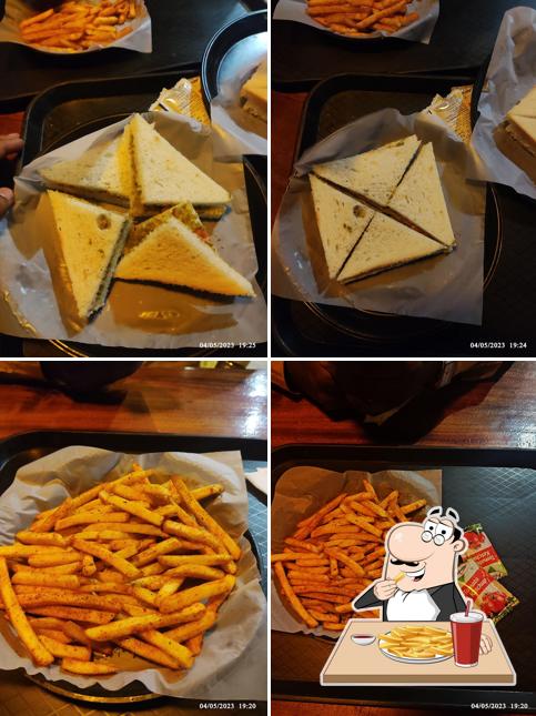 French fries at Pizza Bizza