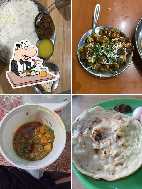 Meals at Shri Bhole Bhojan Bhandar