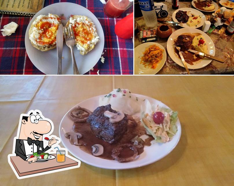 Food at Oppa's Restaurant