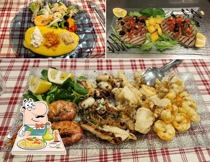 Cibo al Trattoria La Battigia