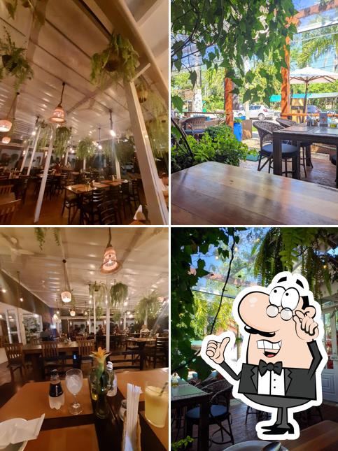 Veja imagens do interior do Restaurante Família Oliveira