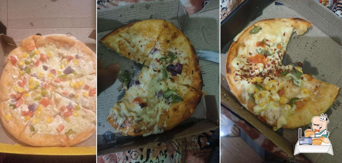 Garlic bread at Hot Pizza Point