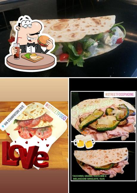 Prova un hamburger a Piadine In Bianco E Nero
