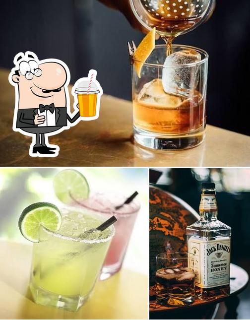 HOTEL SWARAJYA BEAR BAR