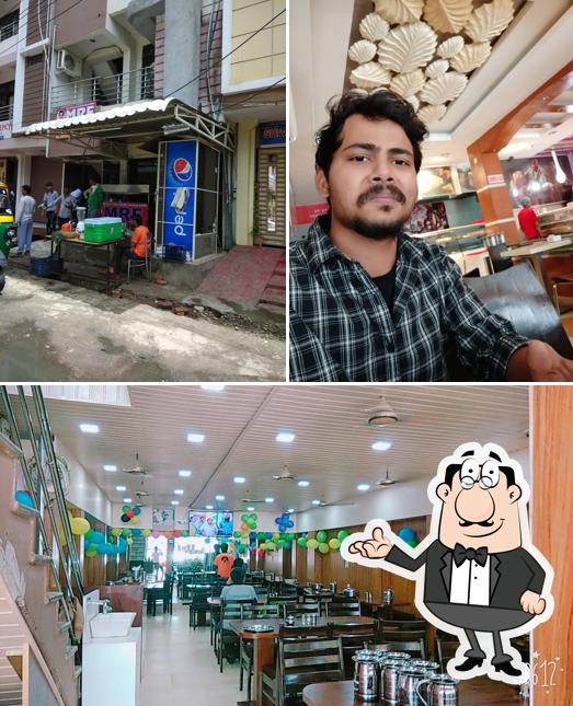 The interior of Jaggi Punjabi mess